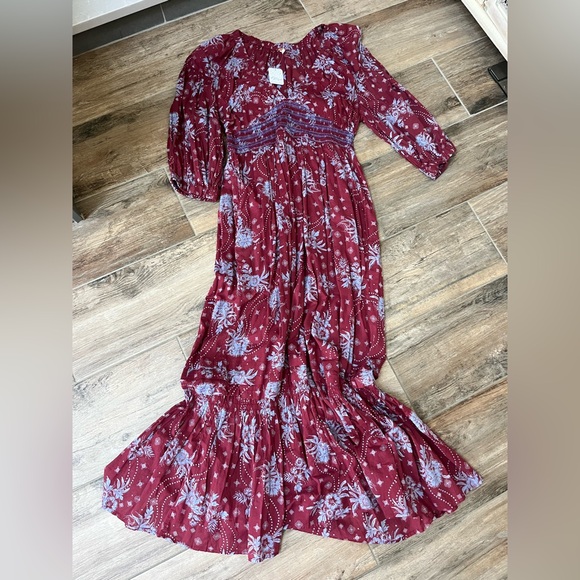 Free People Dresses & Skirts - Free People Floral Maxi Dress
